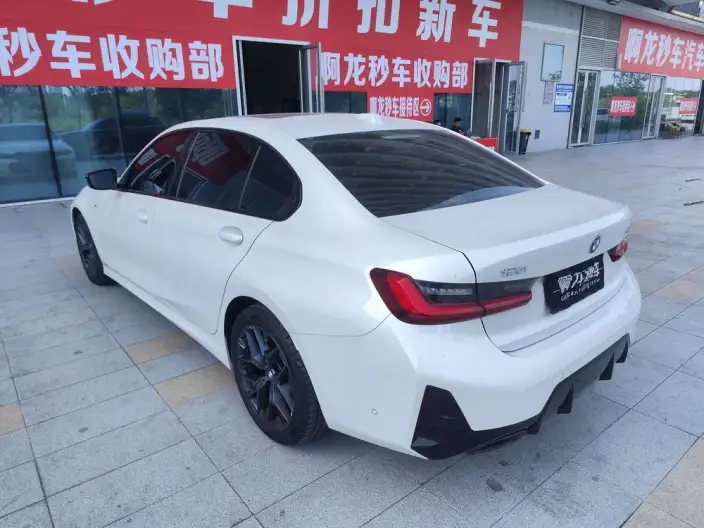 BMW 3 Series 2026 Model 330Li M Sports Night Set – фото 4