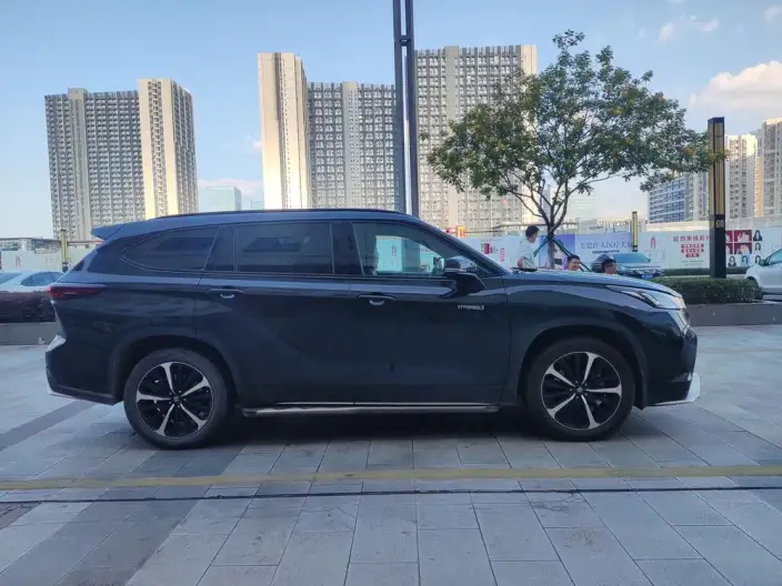 Crown Kluger 2023 Model Intelligent Hybrid 2.5L E-CVT 4WD Deluxe Edition – фото 5