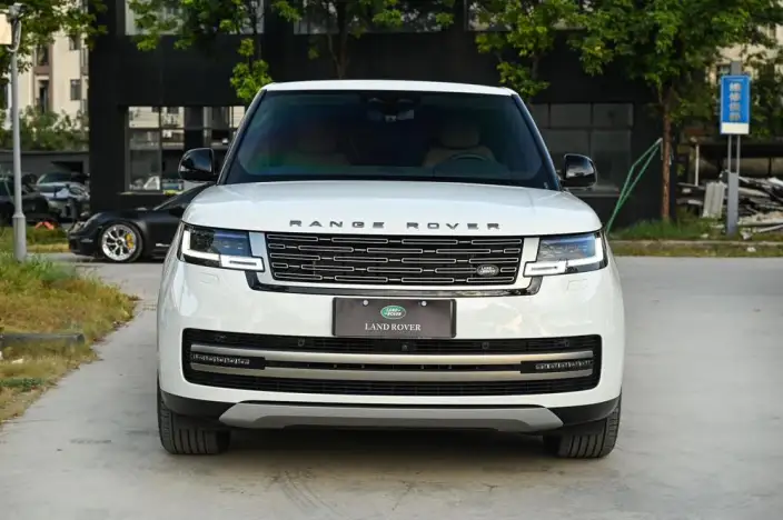 Range Rover 2025 Model 3.0 L6 400PS Shengshi Extended Edition