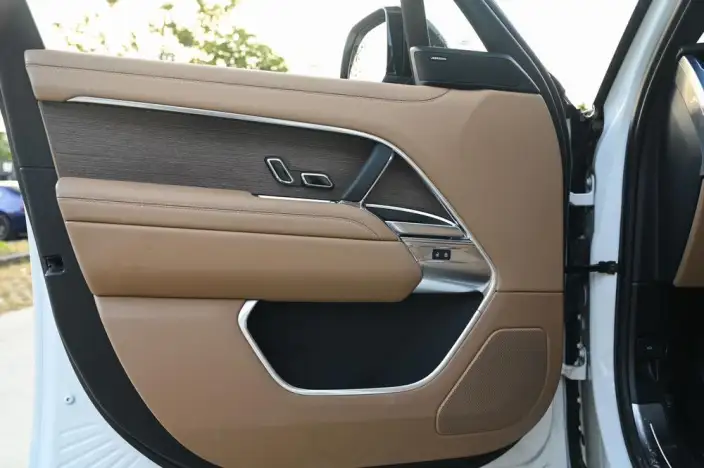 Range Rover 2025 Model 3.0 L6 400PS Shengshi Extended Edition – фото 6