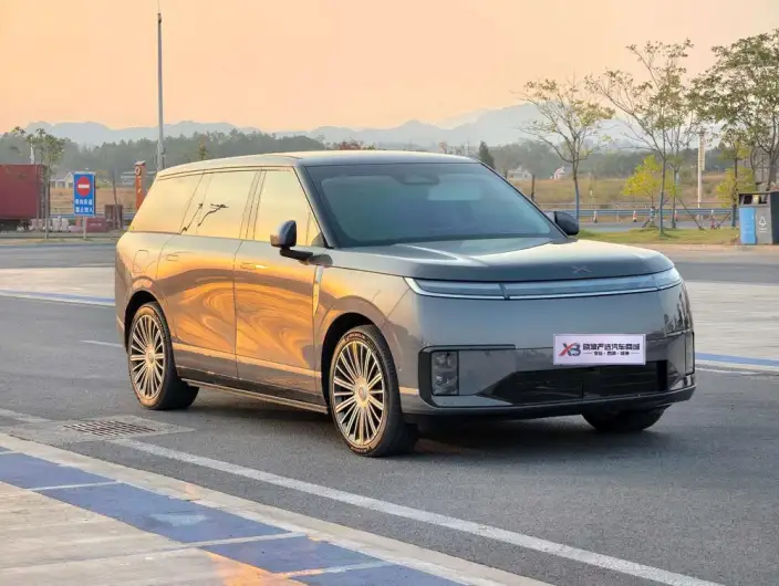 XPENG GX 2026 Model Extended Range 1585 4WD Ultra Ultimate Edition – фото 3