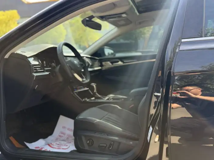 Volkswagen Passat 2024 Model 380TSI Elite Edition – фото 8