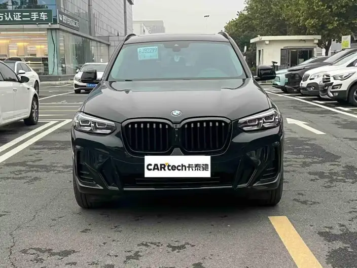 BMW X3 2023 Model xDrive30i Exclusive Model M Night Set – фото 2