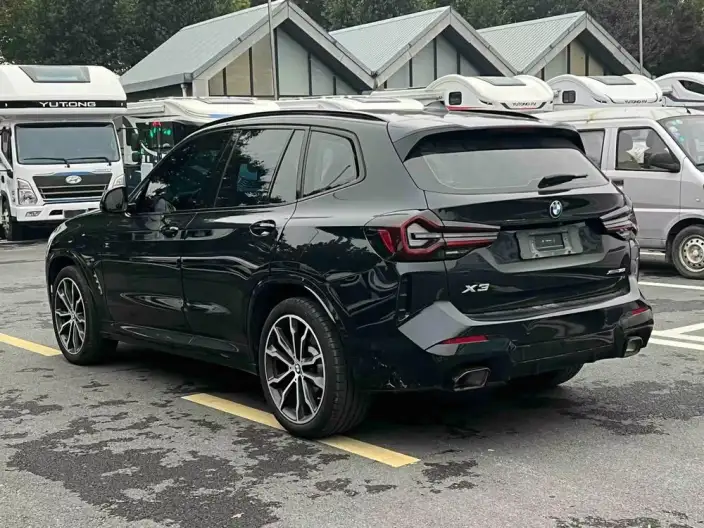 BMW X3 2023 Model xDrive30i Exclusive Model M Night Set – фото 4
