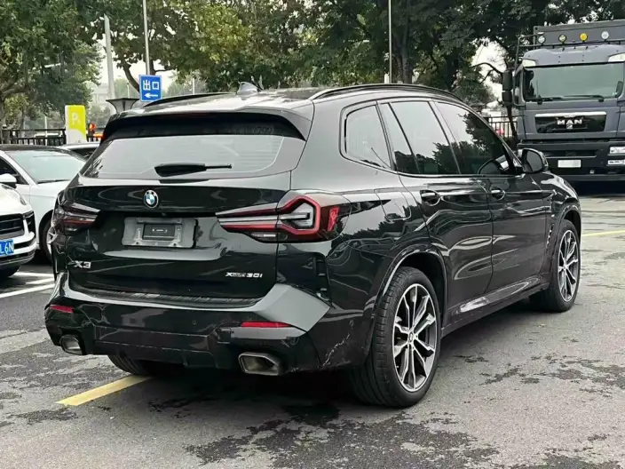 BMW X3 2023 Model xDrive30i Exclusive Model M Night Set – фото 6