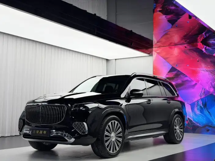 Mercedes-Benz GLS 2023 Model Facelift GLS 450 4MATIC Fashion Model – фото 1