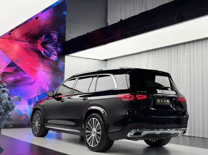 Mercedes-Benz GLS 2023 Model Facelift GLS 450 4MATIC Fashion Model – фото 4