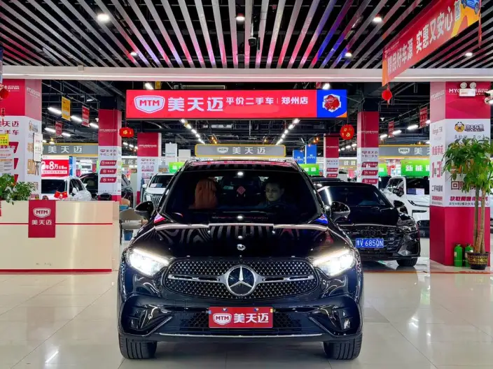 Mercedes-Benz GLC 2024 Model Facelift GLC 260 L 4MATIC Luxury Model 5 seat – фото 2
