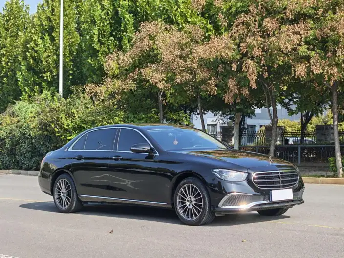 Mercedes-Benz E-Class 2023 Model Facelift E 260 L sedan – фото 3