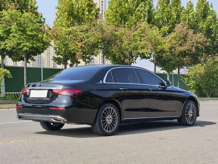 Mercedes-Benz E-Class 2023 Model Facelift E 260 L sedan – фото 7