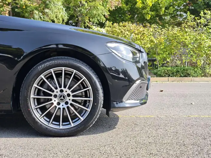 Mercedes-Benz E-Class 2023 Model Facelift E 260 L sedan – фото 9