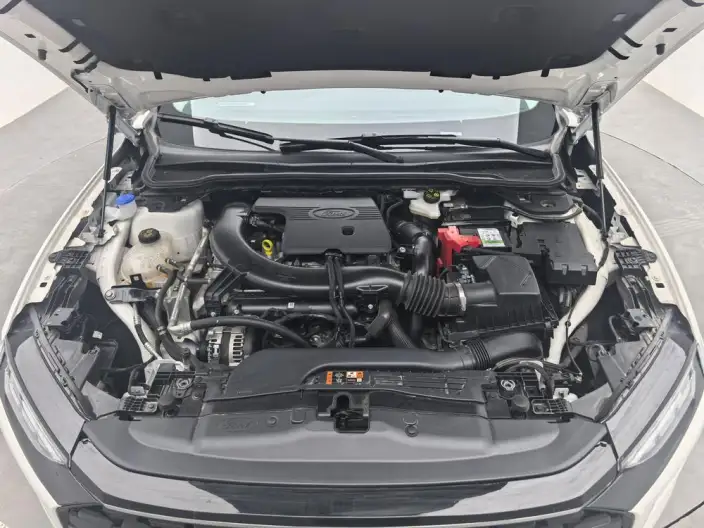 Ford Mondeo 2025 Model EcoBoost 245 Luxury Model – фото 10