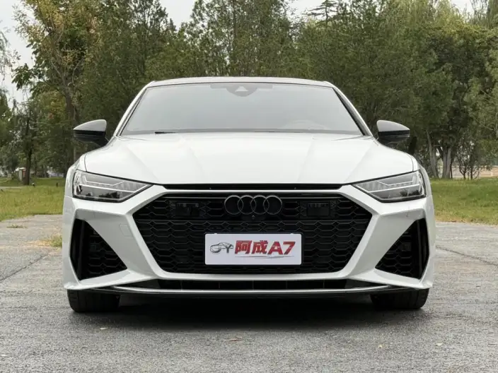 Audi A7 2023 Model 55 TFSI quattro Exclusive Model – фото 2