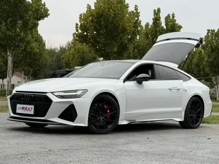 Audi A7 2023 Model 55 TFSI quattro Exclusive Model – фото 6
