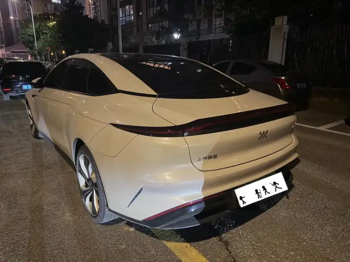 Zhiji L7 2022 Model Dynamic Edition
