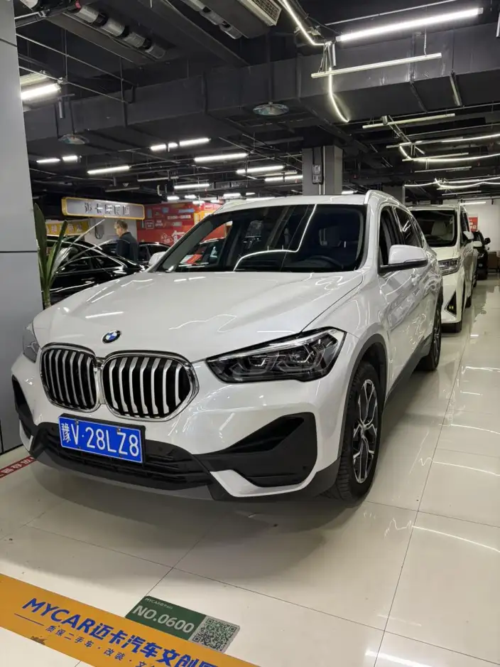 BMW X1 2022 Model sDrive25Li Leading Model – фото 1