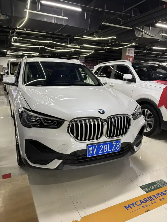 BMW X1 2022 Model sDrive25Li Leading Model – фото 3