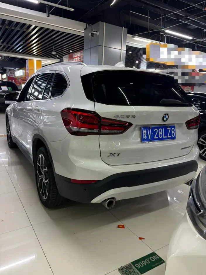 BMW X1 2022 Model sDrive25Li Leading Model – фото 4