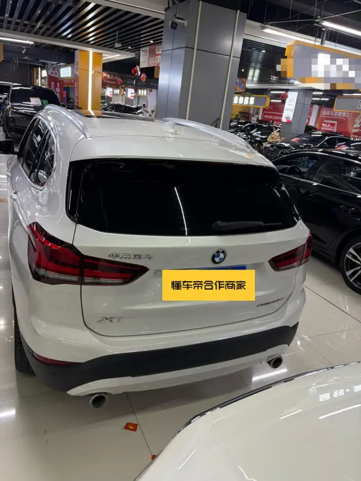 BMW X1 2022 Model sDrive25Li Leading Model – фото 5