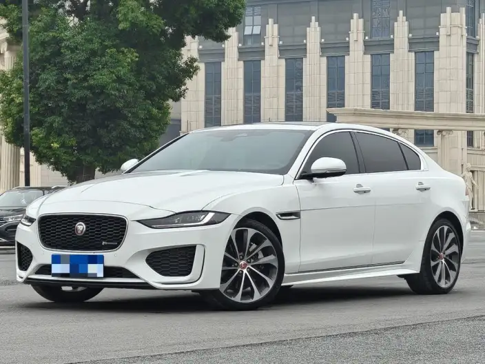 Jaguar XE L 2022 Model 2.0T 250PS R-DYNAMIC S Enterprising Sports Edition – фото 1
