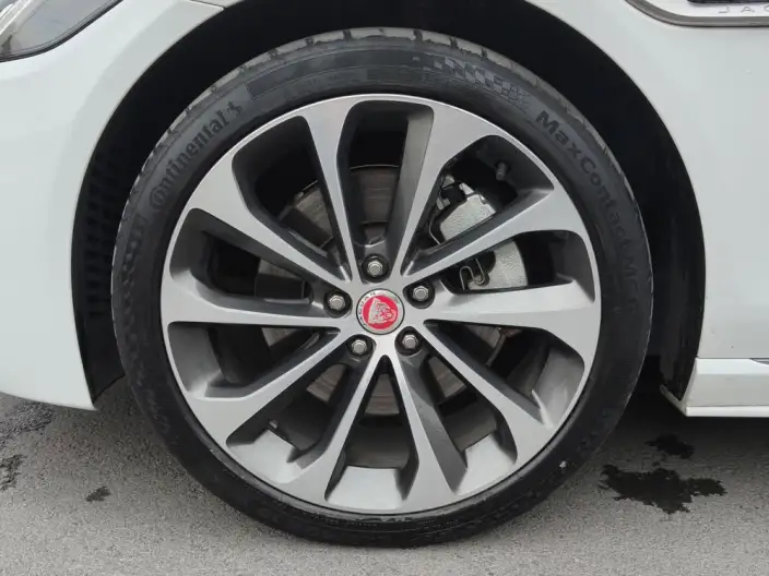 Jaguar XE L 2022 Model 2.0T 250PS R-DYNAMIC S Enterprising Sports Edition – фото 10