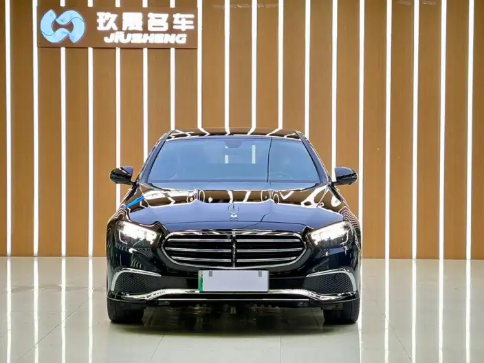 Mercedes-Benz E-Class PHEV 2022 Model Facelift II E 350 e L Sports sedan – фото 2