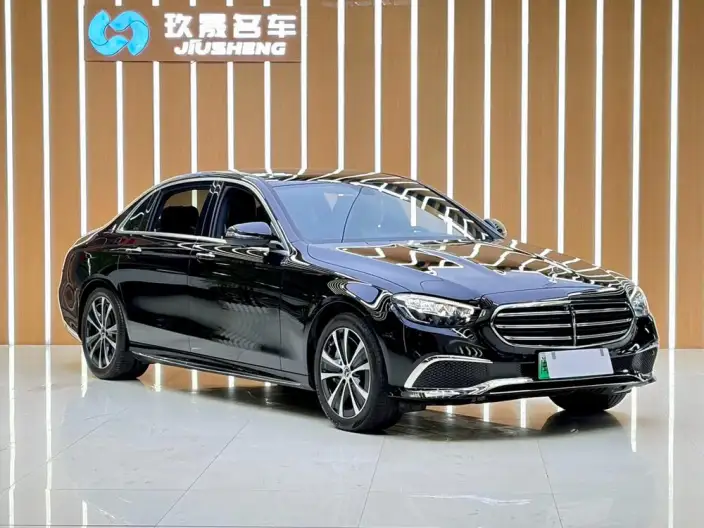 Mercedes-Benz E-Class PHEV 2022 Model Facelift II E 350 e L Sports sedan – фото 3