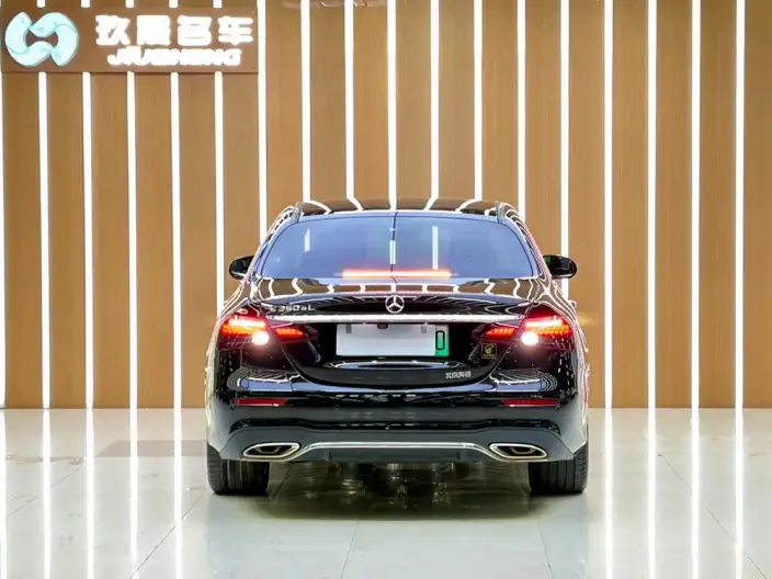 Mercedes-Benz E-Class PHEV 2022 Model Facelift II E 350 e L Sports sedan – фото 5