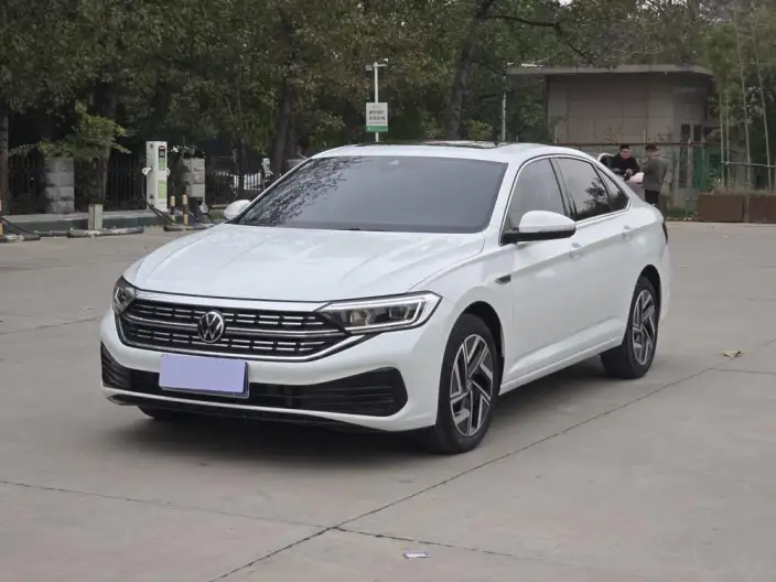 Volkswagen Sagitar 2023 Model 300TSI DSG Beyond Edition – фото 1