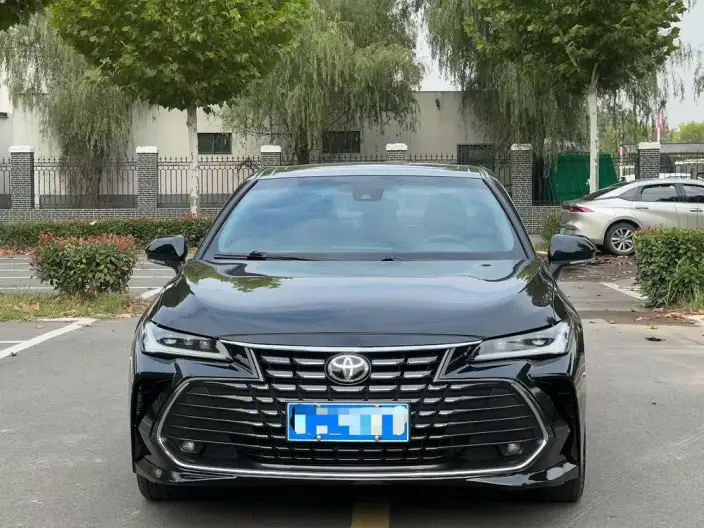 Toyota Avalon 2023 Model 2.0L CVT Deluxe Edition – фото 2
