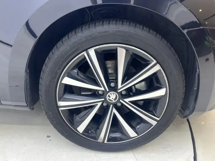 Skoda Superb 2024 Model TSI280 DSG Exclusive Edition – фото 7