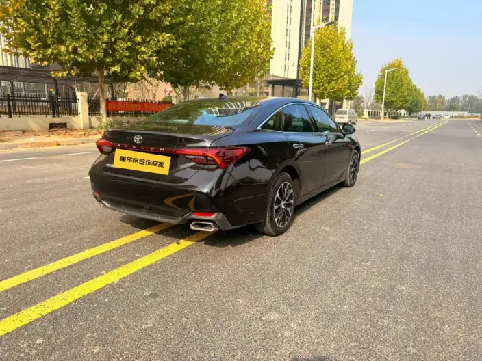 Toyota Avalon 2023 Model 2.0L CVT Deluxe Edition – фото 6