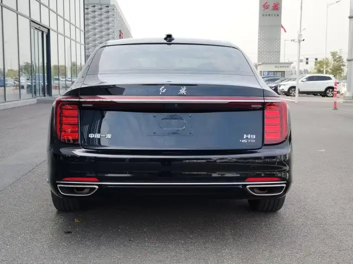 HONGQI H9 2025 Model 2.0T Flag Enjoy Luxury Business Edition