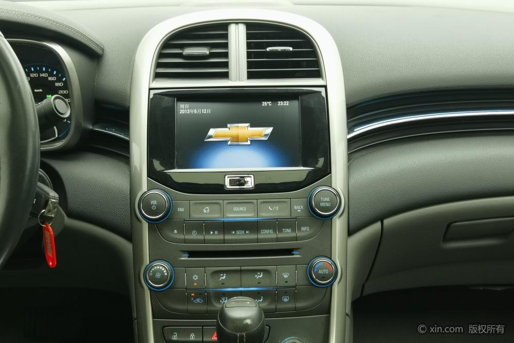 Chevrolet Malibu 2014 2.0L Auto Luxury – фото 9