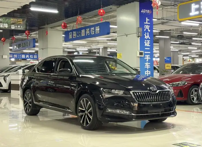 Skoda Superb 2025 Model TSI280 DSG Exclusive Edition – фото 3