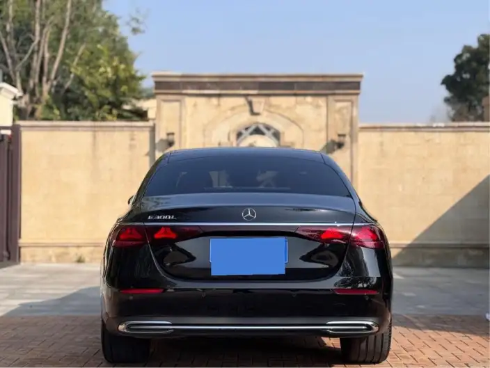 Mercedes-Benz E-Class 2024 Model Facelift E 300 L Fashion Model sedan – фото 5