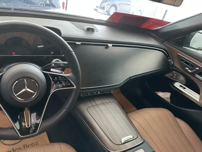 Mercedes-Benz E-Class 2024 Model E 300 L Luxury Model sedan – фото 4