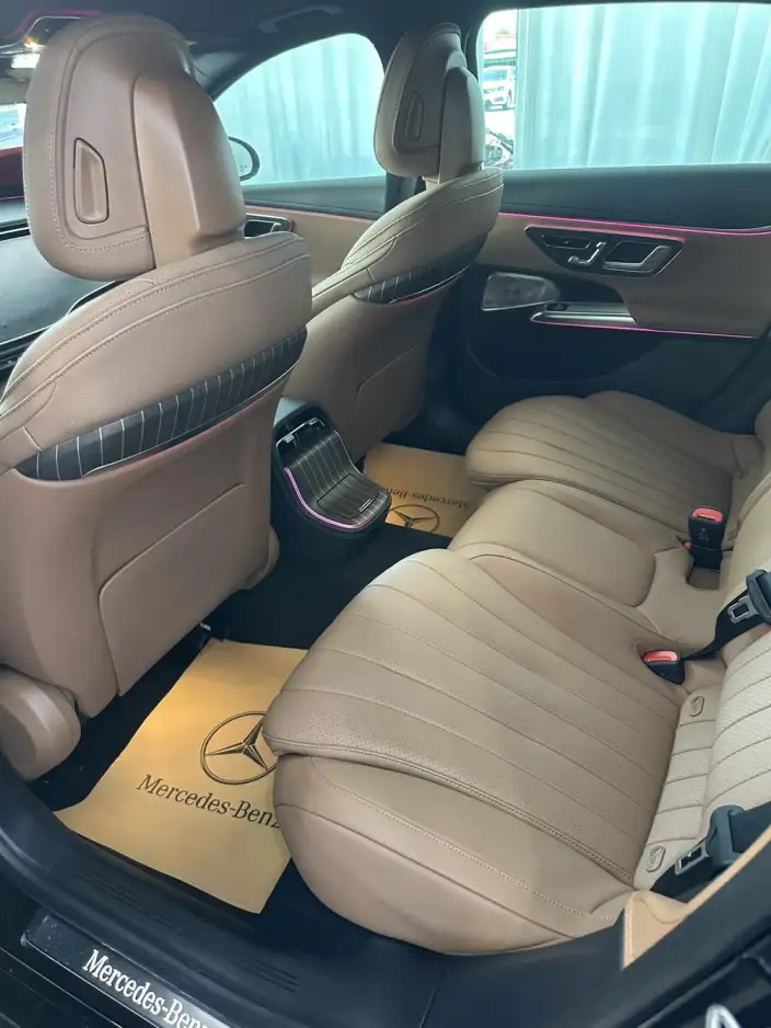Mercedes-Benz E-Class 2024 Model E 300 L Luxury Model sedan – фото 8