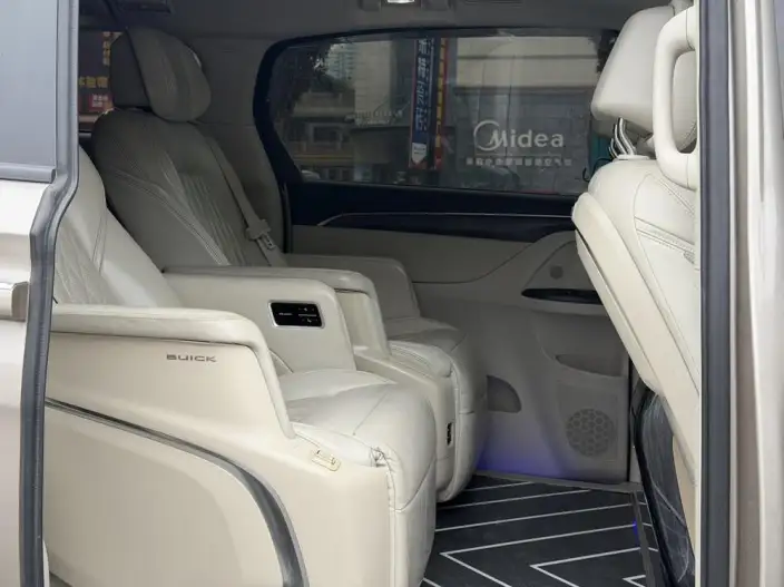 Buick GL8 2023 Model ES Luzun 2.0T Comfort Model – фото 9
