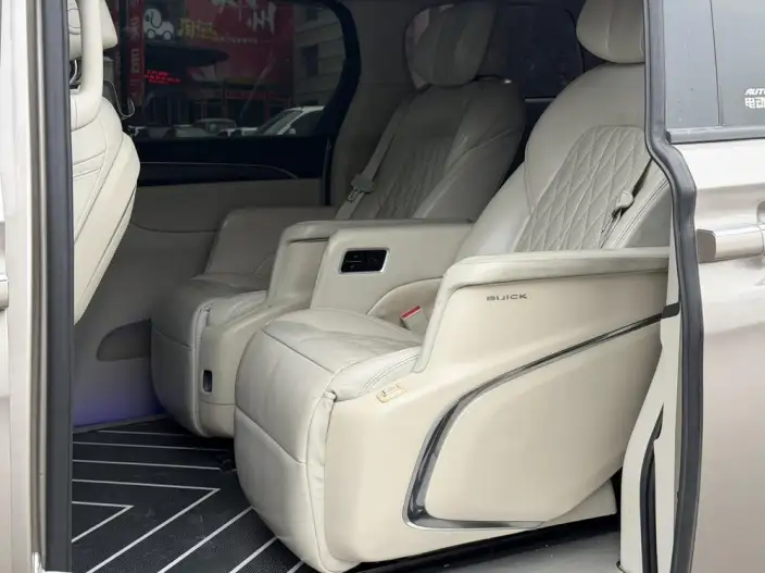 Buick GL8 2023 Model ES Luzun 2.0T Comfort Model – фото 10