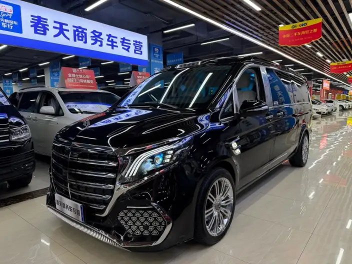 Viano 2023 Model 2.0T Business Edition 7 seat – фото 1