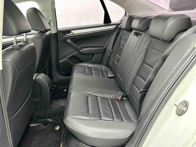 Volkswagen Bora 2016 1.6L Automatic Comfort – фото 19