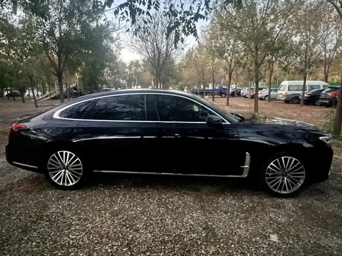 HONGQI H9 2022 Model 2.0T Flag Enjoy Edition – фото 7