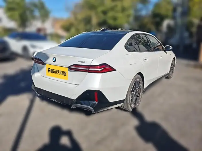 BMW 5 Series Imported 2024 Model 525i M Sports Set – фото 2