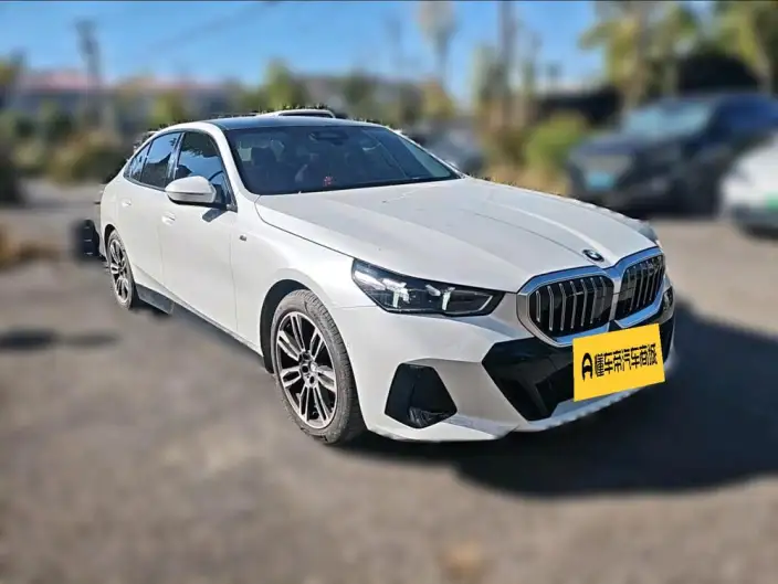 BMW 5 Series Imported 2024 Model 525i M Sports Set – фото 3