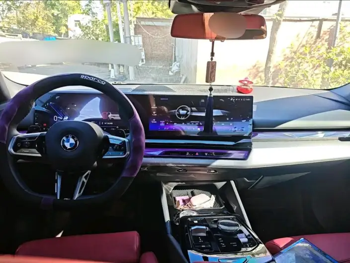 BMW 5 Series Imported 2024 Model 525i M Sports Set – фото 5