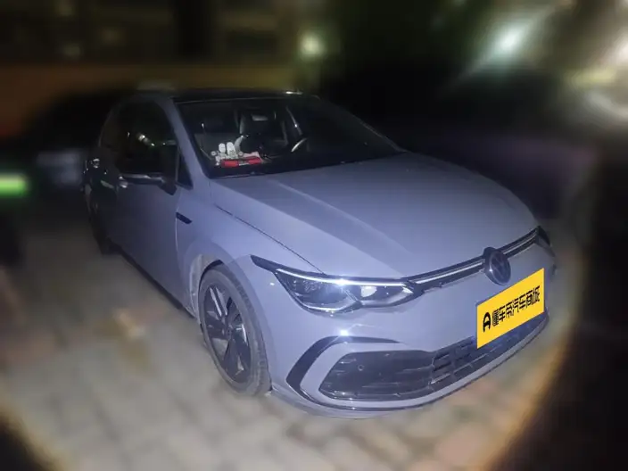 Volkswagen Golf 2023 Model 280TSI DSG R-Line Lite – фото 3