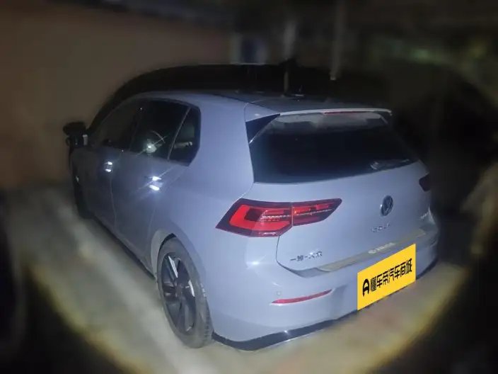 Volkswagen Golf 2023 Model 280TSI DSG R-Line Lite – фото 4
