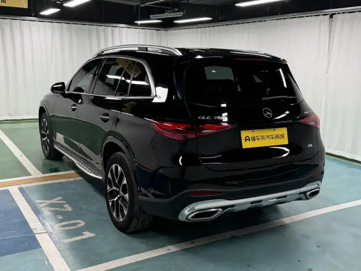 Mercedes-Benz GLC 2023 Model Facelift GLC 260 L 4MATIC Luxury Model 7 seat – фото 5