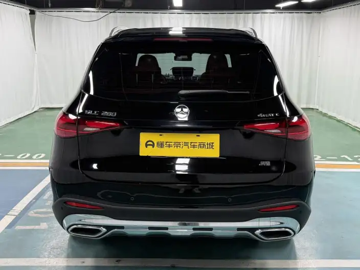 Mercedes-Benz GLC 2023 Model Facelift GLC 260 L 4MATIC Luxury Model 7 seat – фото 6